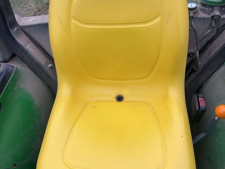 john-deere-3032e-image-22