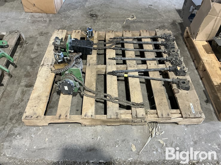 john-deere-1690-image-2