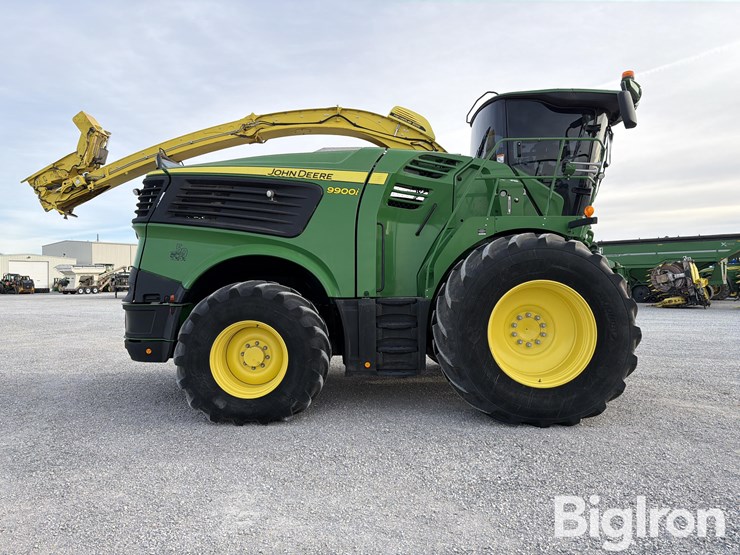 2022-john-deere-9900i-forage-harvester-image-4