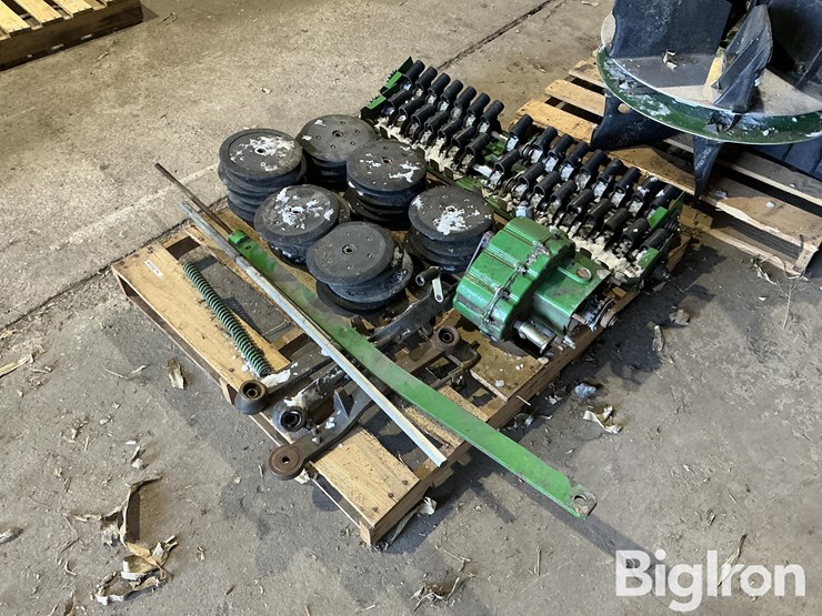 john-deere-1690-image-5