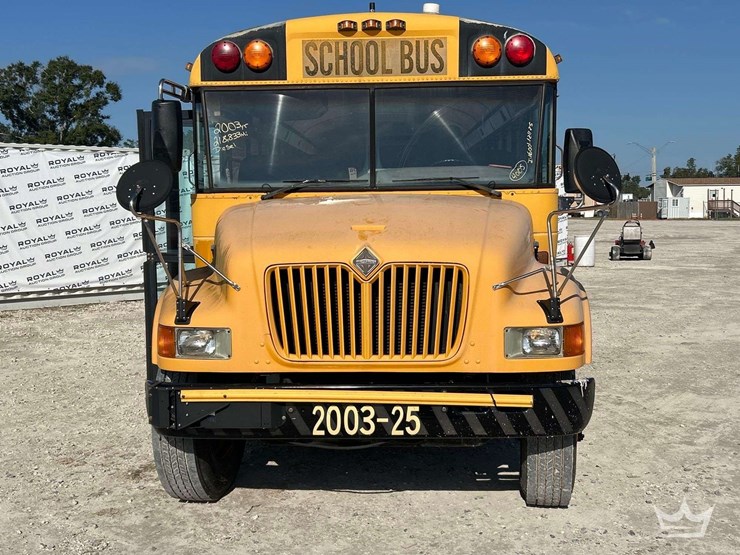 2003-ic-corporation-3000ic-school-bus-image-35
