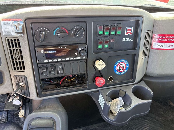 2013-international-workstar-7400-image-58