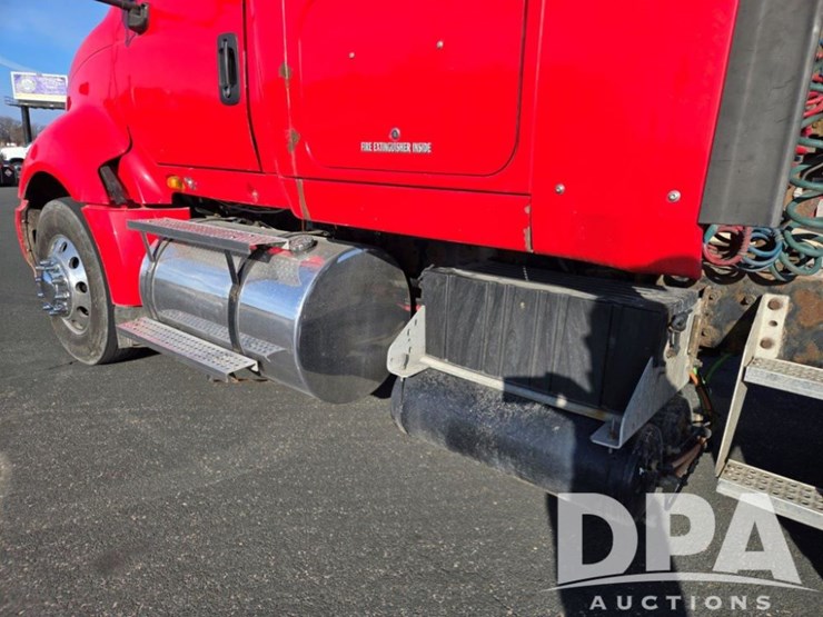 2011-international-prostar-image-14