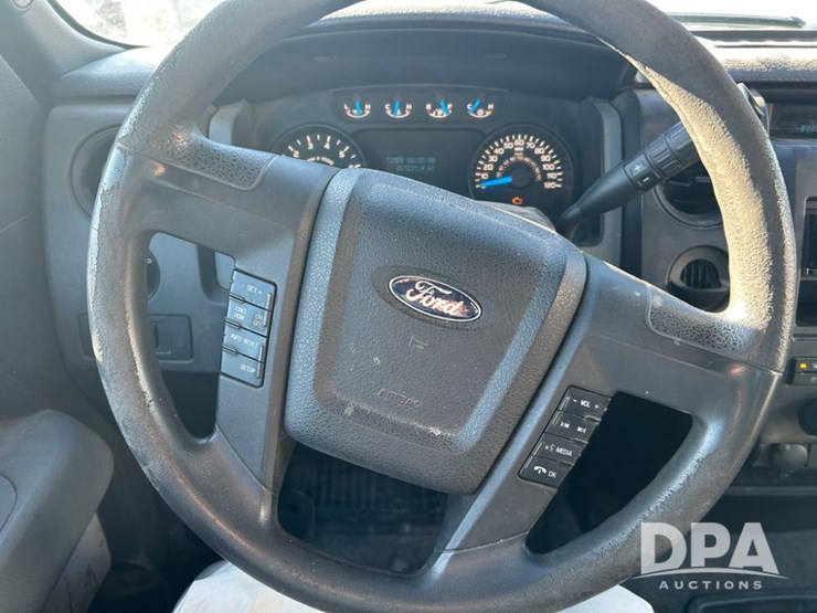 2014-ford-f150-xl-image-38