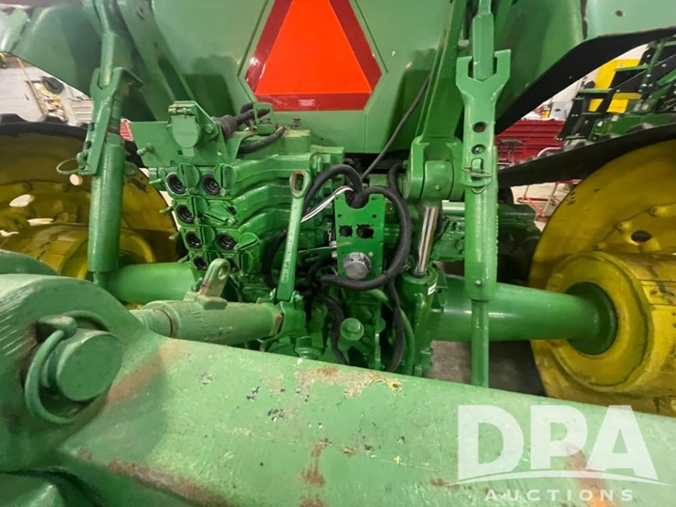 john-deere-8410t-image-19