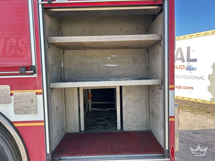 2004-pierce-tilt-crew-cab-pumper-fire-truck-image-27