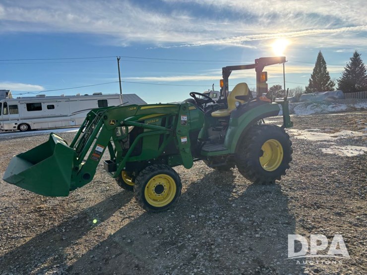 john-deere-2032r-image-13