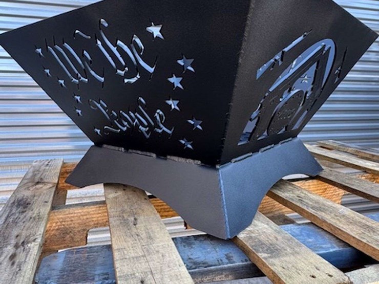 "we-the-people"-iron-fire-pit-image-4