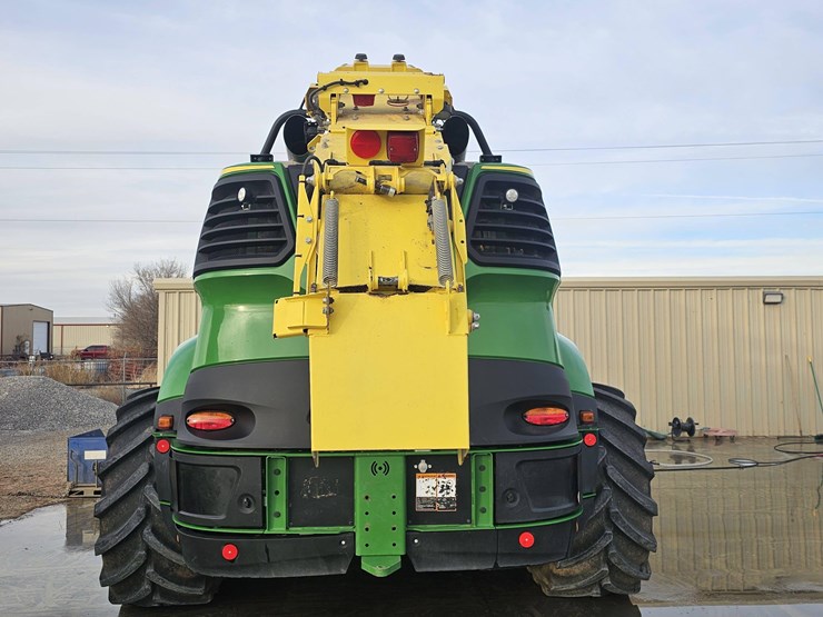 2024-john-deere-9900i-forage-harvester-image-6
