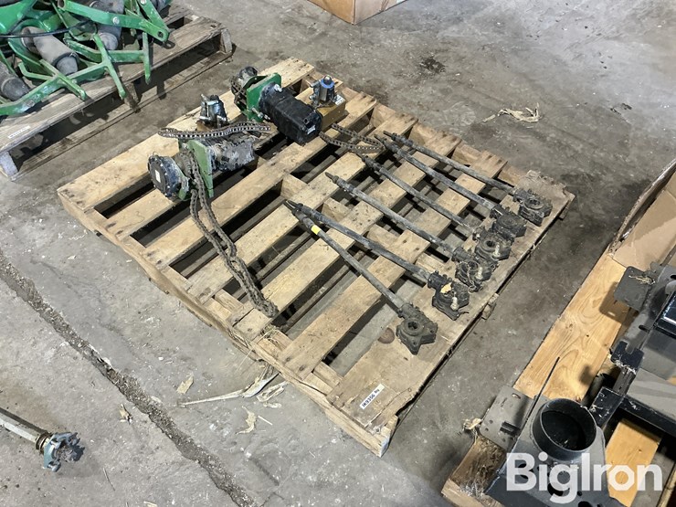 john-deere-1690-image-1