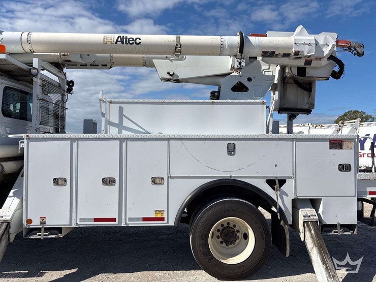 2013-international-workstar-7400-image-40