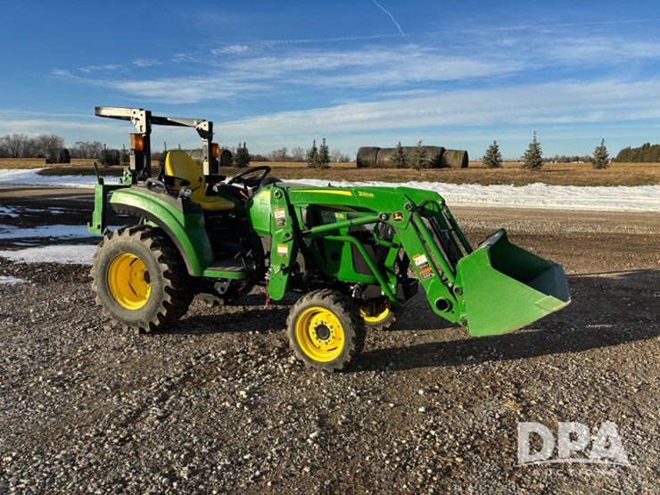john-deere-2032r-image-2