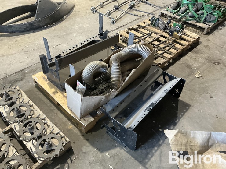 john-deere-1690-image-7