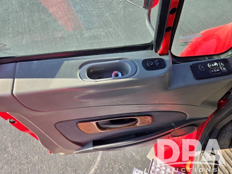 2011-international-prostar-image-21