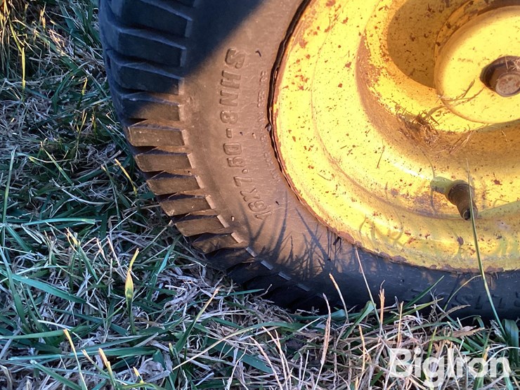 john-deere-425-image-12