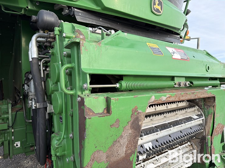 2022-john-deere-9900i-forage-harvester-image-12