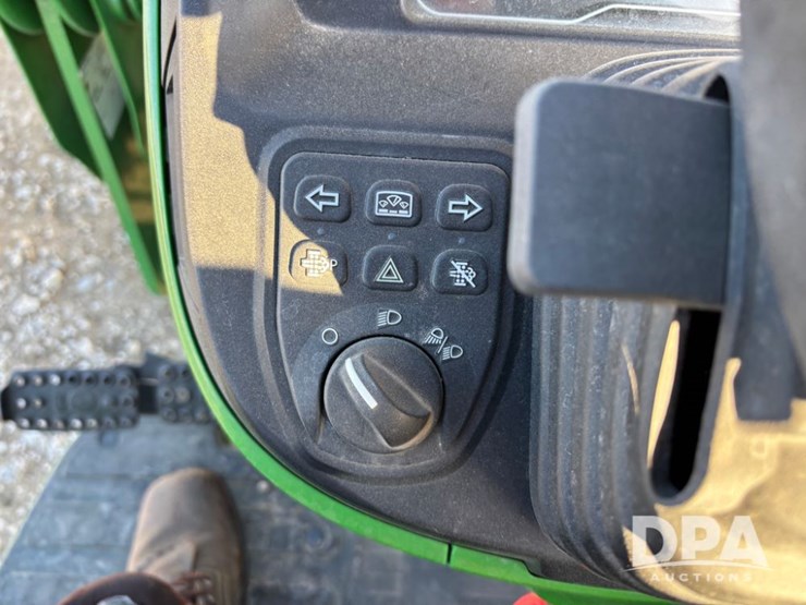john-deere-2032r-image-53