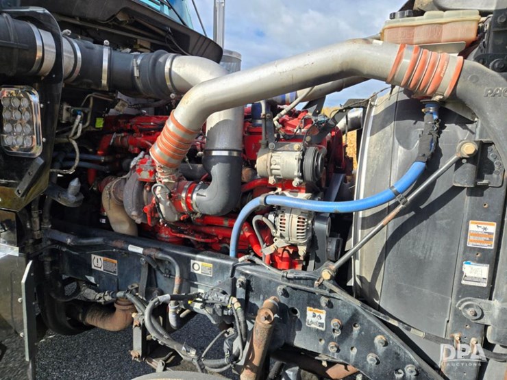 2019-kenworth-w900-image-9