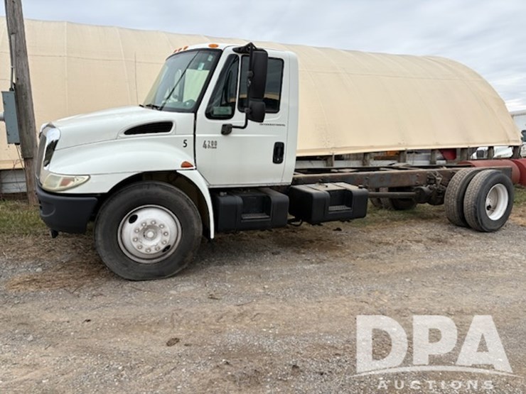 international-durastar-4200-image-1