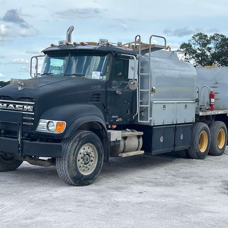 2004 Mack CV713 Granite Fuel and Lube Truck