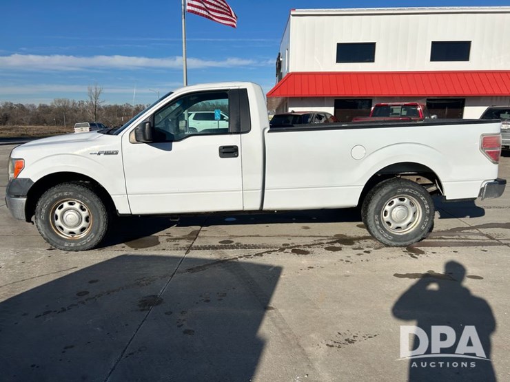 2014-ford-f150-xl-image-4