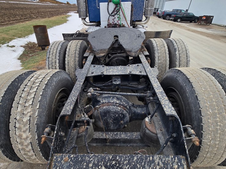 2006-kenworth-w900-image-3