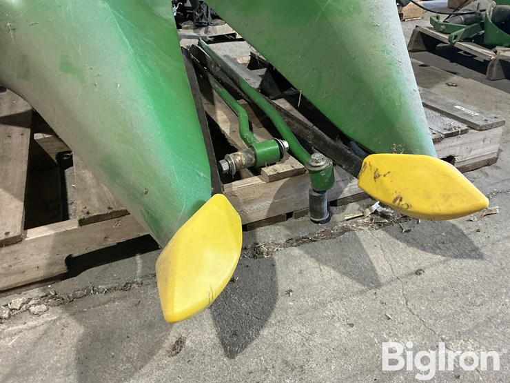 john-deere-s670-poly-snouts-image-14