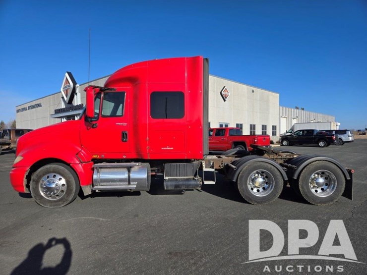 2011-international-prostar-image-8