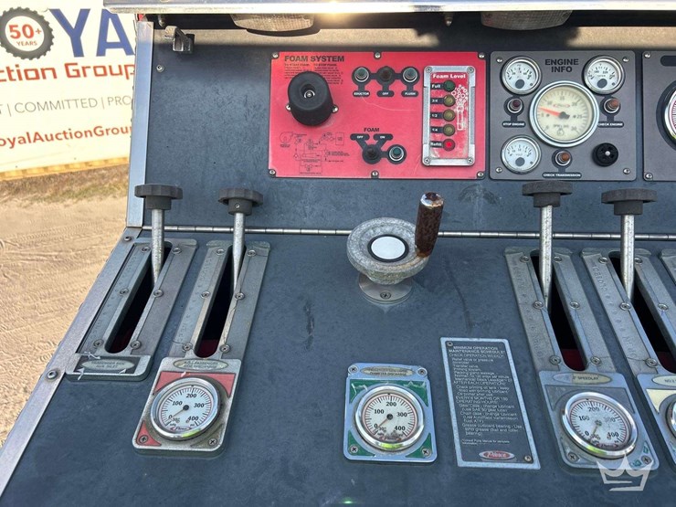 2004-pierce-tilt-crew-cab-pumper-fire-truck-image-35