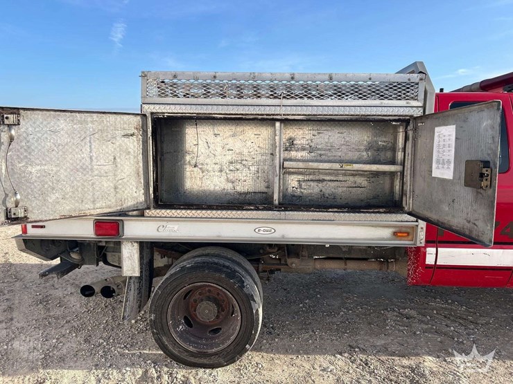 2009-ford-f550-image-21