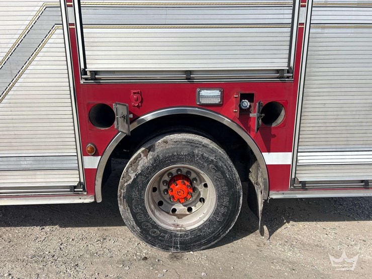 2001-pierce-spartan-model-tilt-pumper-fire-truck-image-27