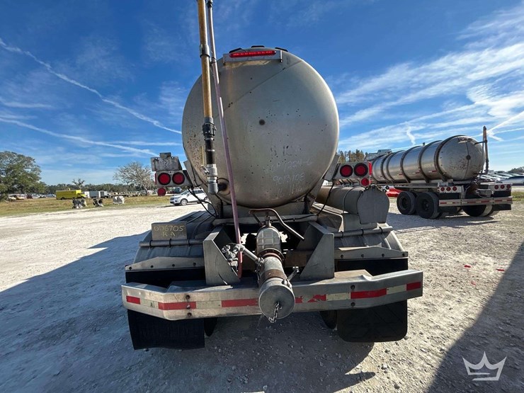 1981-kari-kool-6,500-gallon-t/a-tanker-trailer-image-19