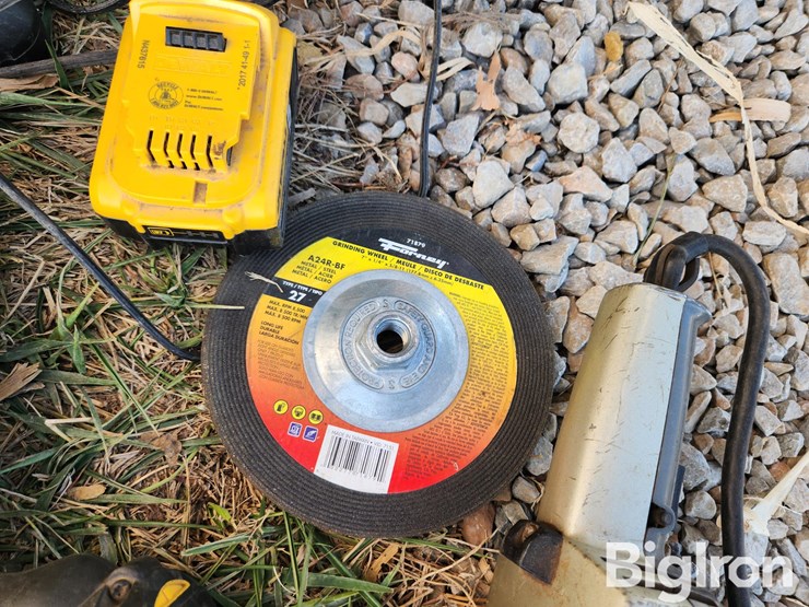 1/2"-dewalt-impact-&-assorted-tools-image-8