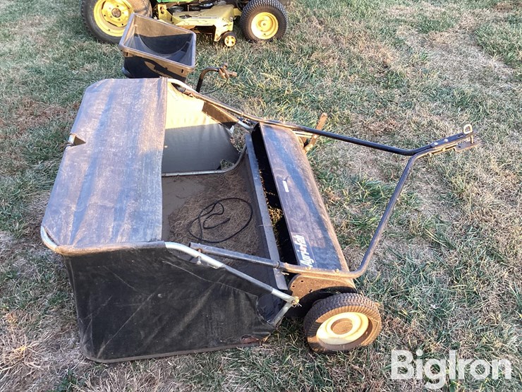 agrifab-42"-sweeper/spreader-image-4