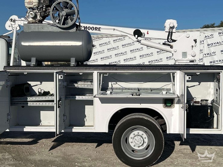 2022-ford-f450-image-19