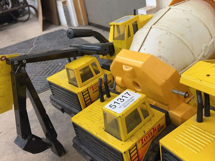 metal-tonka-dump-truck,-metal-tonka-cement-truck,-metal-tonka-excavator-image-4