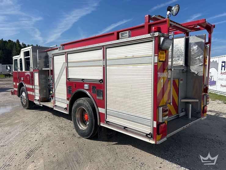 2001-pierce-spartan-model-tilt-pumper-fire-truck-image-4