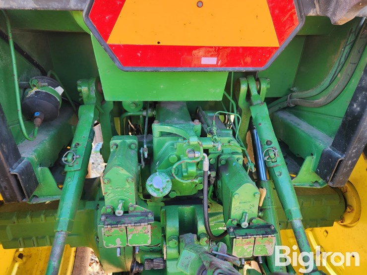 john-deere-4440-image-11