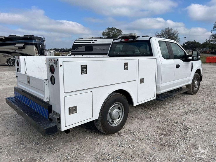 2020-ford-f250-image-3