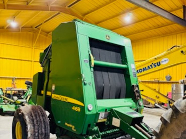 2010-john-deere-468-image-2
