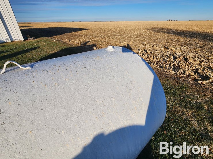 1,000-gal-fuel-tank-w/-electric-pump-image-9