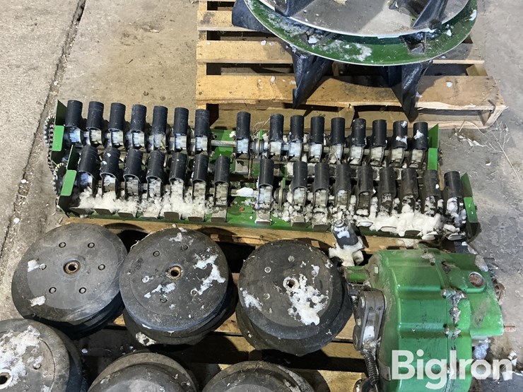 john-deere-1690-image-12