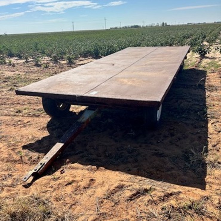 FLATBED TRAILER