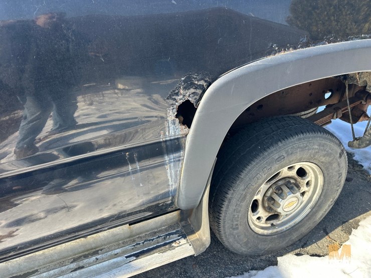 2005-chevrolet-2500hd-image-10