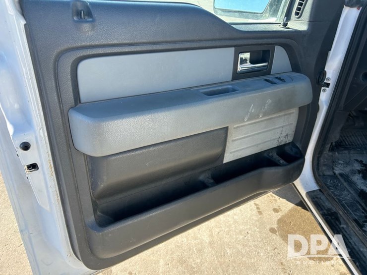 2014-ford-f150-xl-image-30