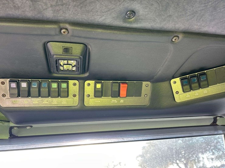 2004-pierce-tilt-crew-cab-pumper-fire-truck-image-17