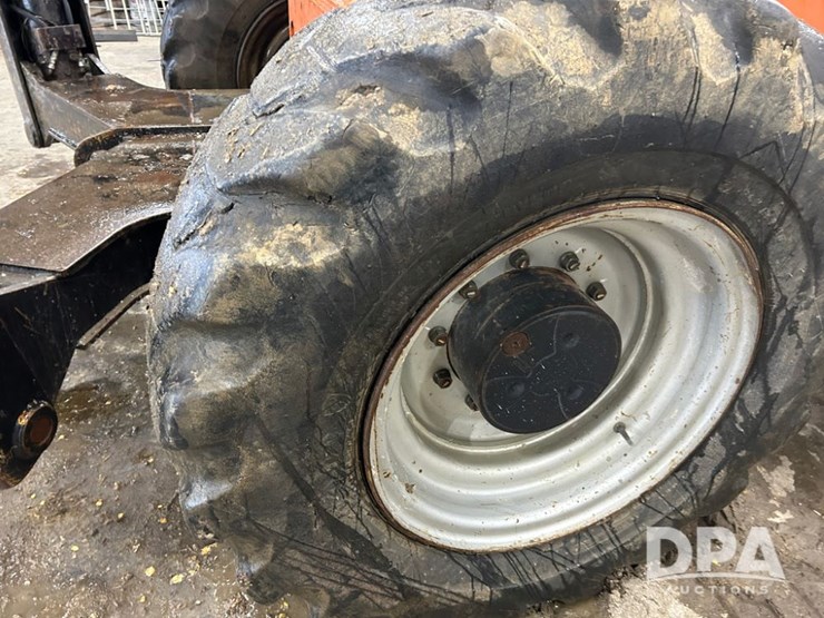 sky-trak-10054-image-19