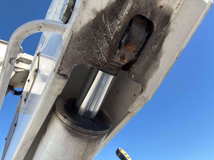 2013-international-workstar-7400-image-14