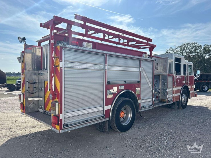 2001-pierce-spartan-model-tilt-pumper-fire-truck-image-3