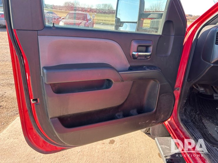 chevrolet-silverado-2500-image-28